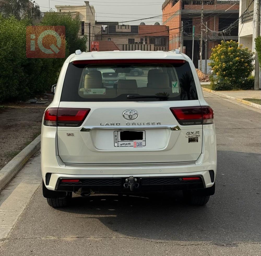 تويوتا لاندكروزر